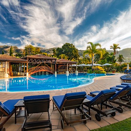 Quinta Jardins Do Lago Funchal  Exteriör bild The swimming pool at the hotel