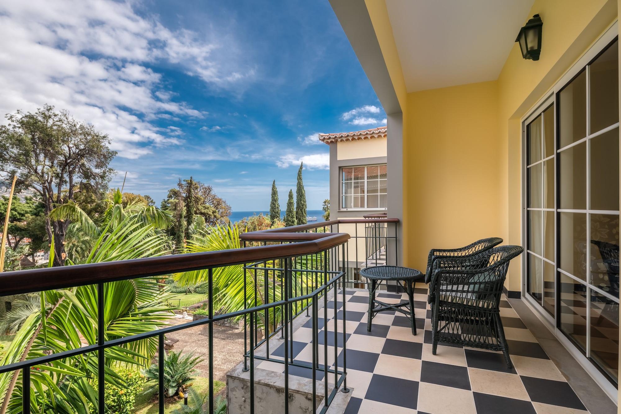 Quinta Jardins Do Lago Funchal  Exteriör bild A balcony