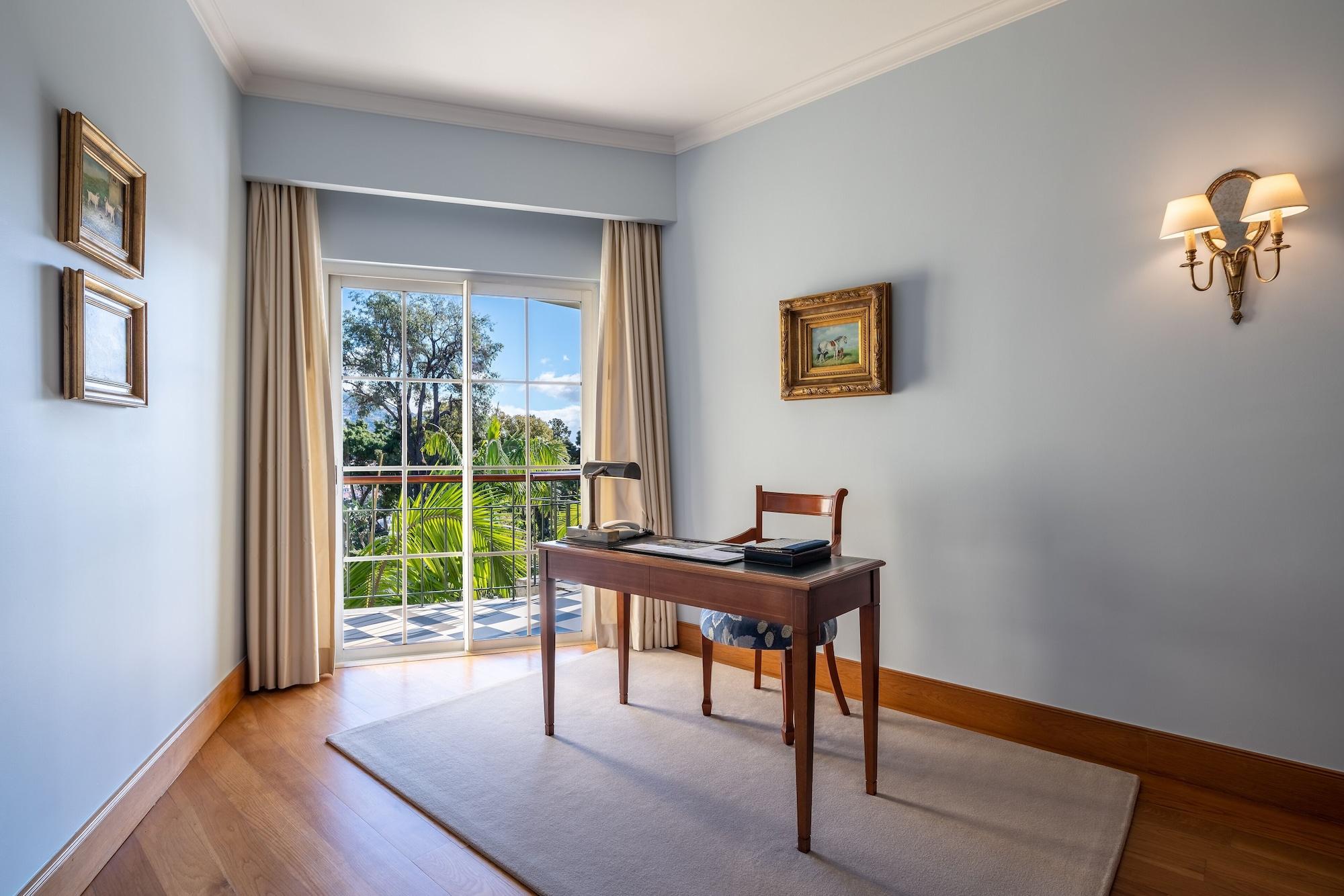 Quinta Jardins Do Lago Funchal  Exteriör bild A room at the hotel