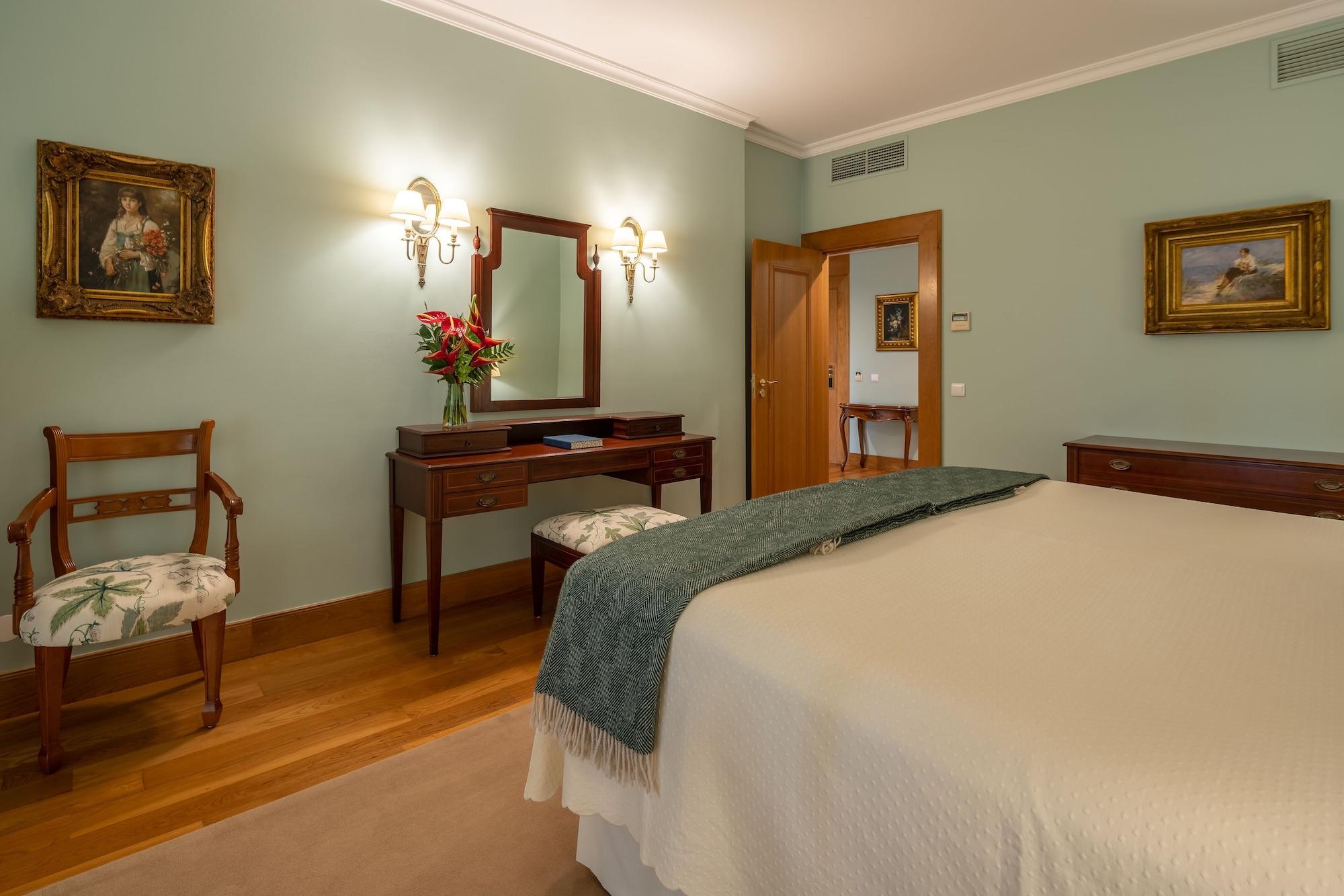 Quinta Jardins Do Lago Funchal  Exteriör bild A bedroom at the hotel
