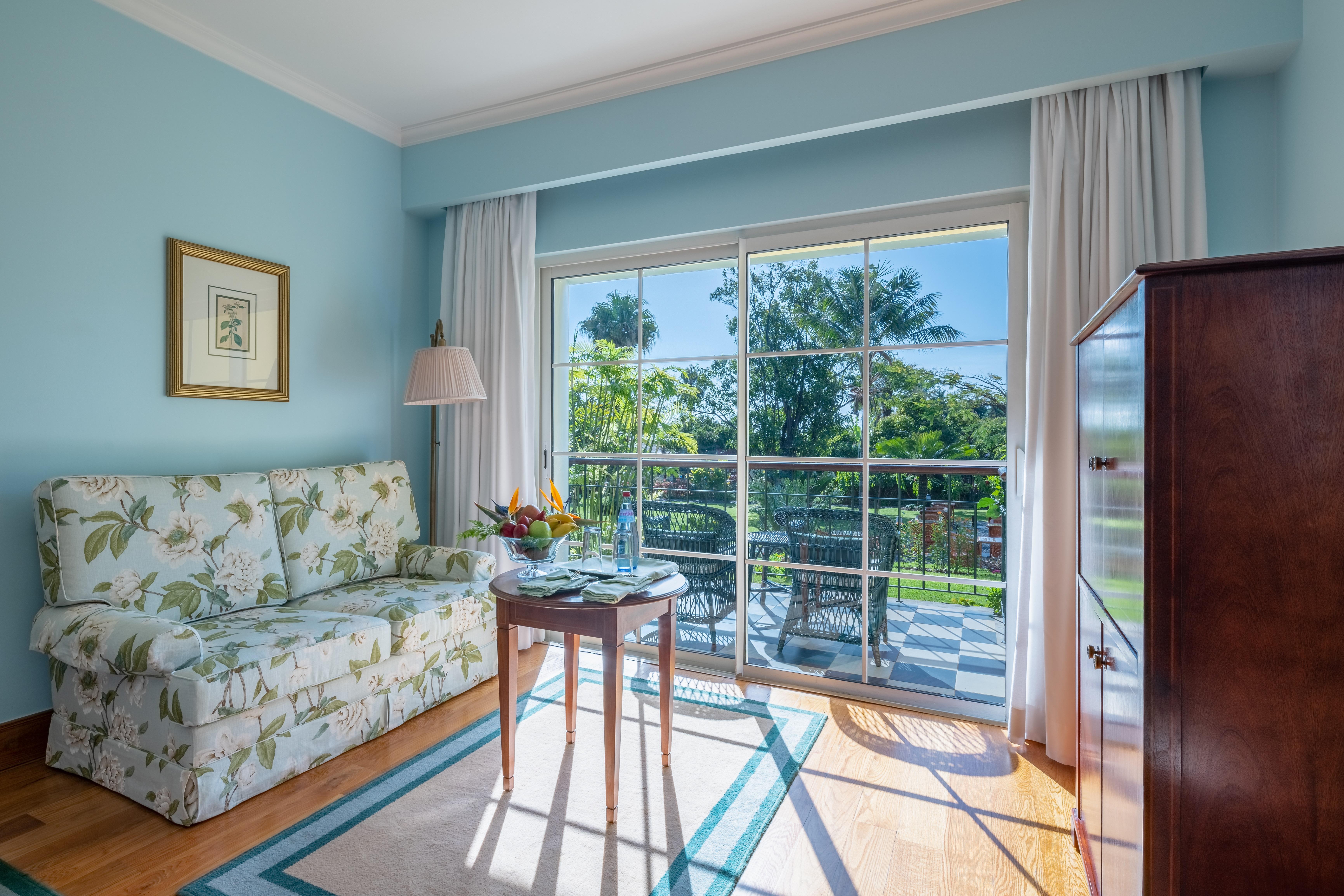 Quinta Jardins Do Lago Funchal  Exteriör bild A room at the Boca Raton Resort