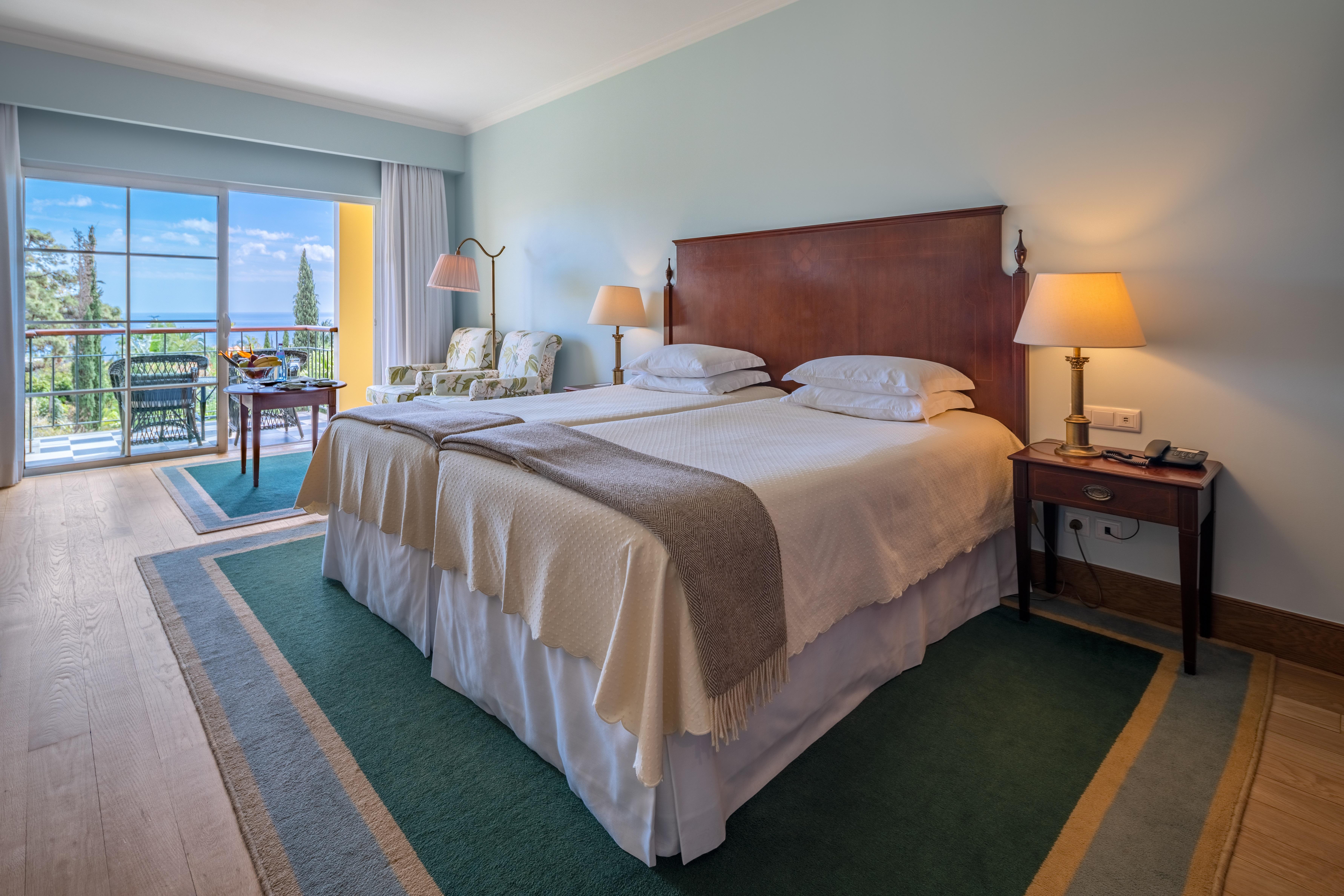 Quinta Jardins Do Lago Funchal  Exteriör bild A room at the hotel