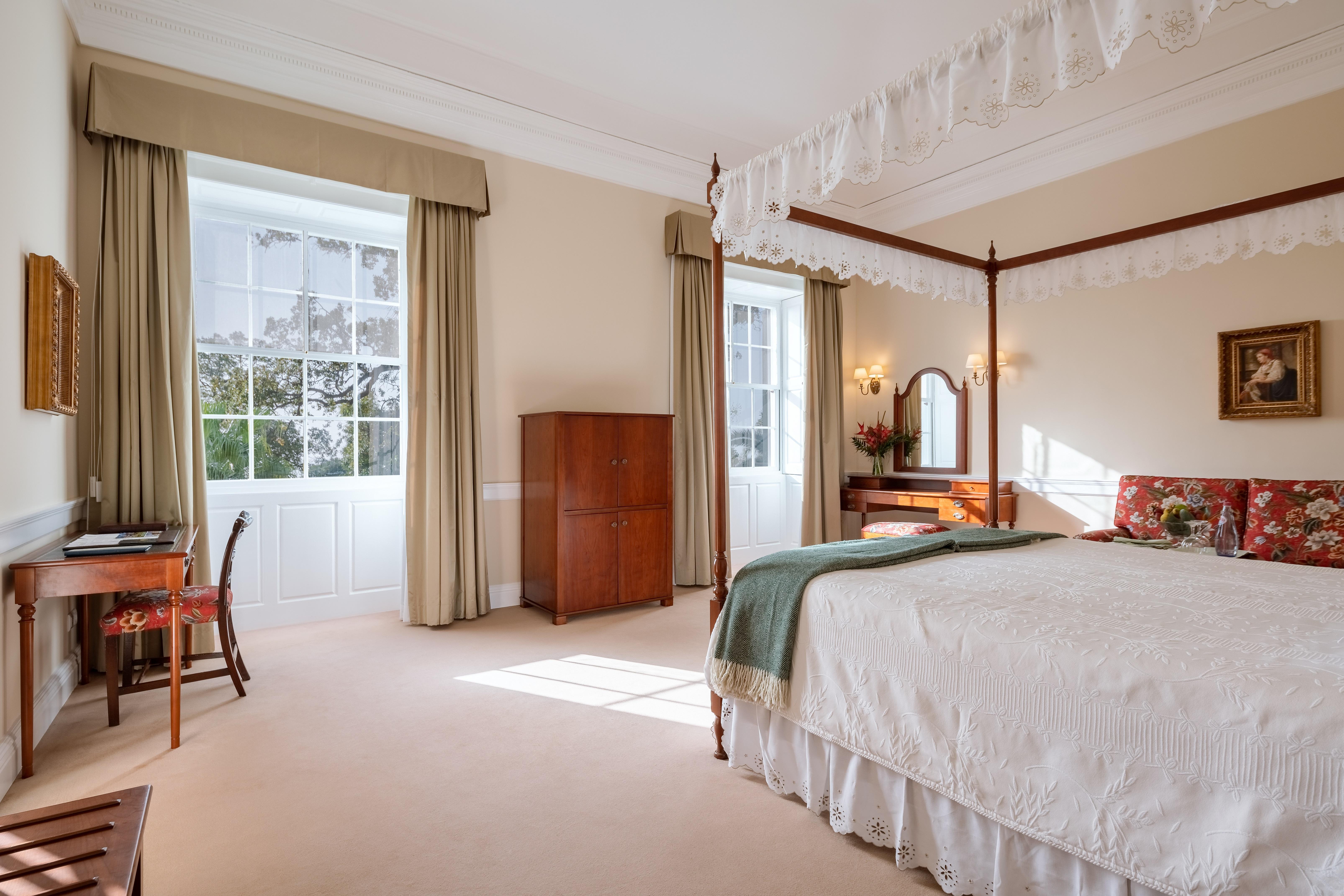 Quinta Jardins Do Lago Funchal  Exteriör bild The bedroom of the Master of Balliol