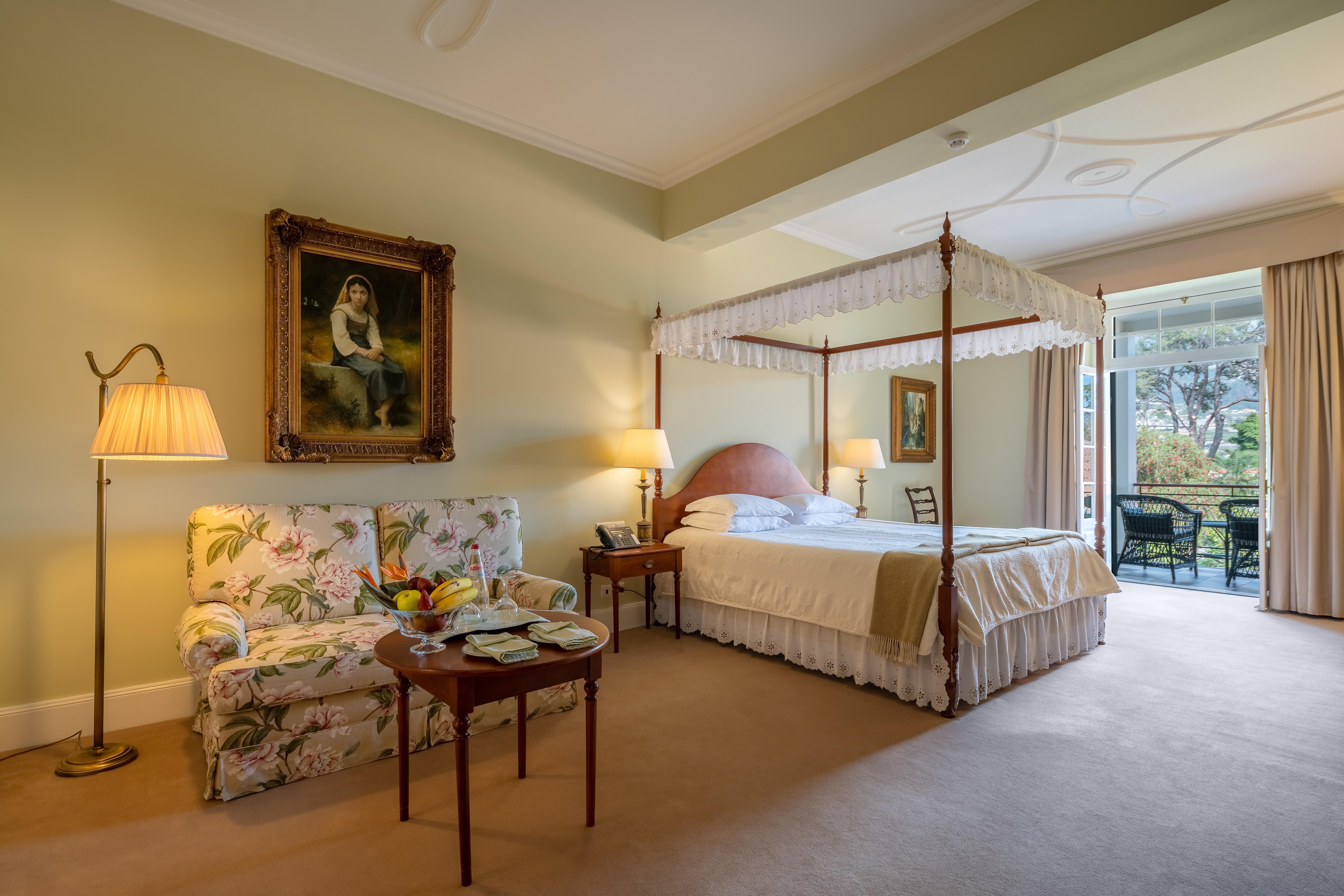 Quinta Jardins Do Lago Funchal  Exteriör bild A bedroom at the hotel