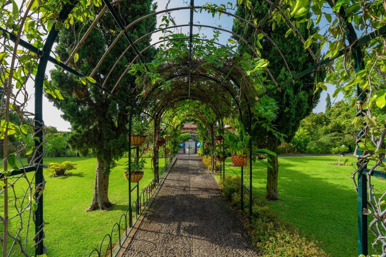 Quinta Jardins Do Lago Funchal  Exteriör bild The Pergola