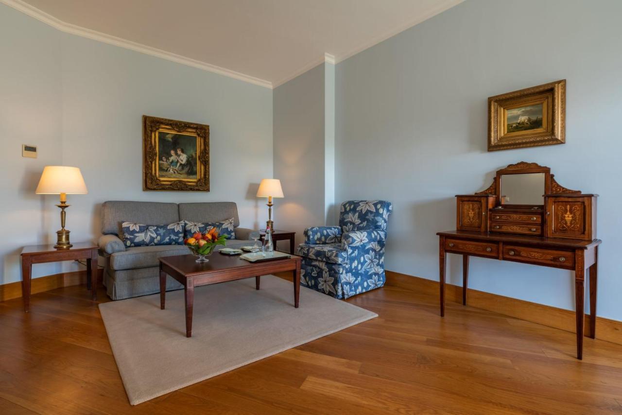 Quinta Jardins Do Lago Funchal  Exteriör bild The living room